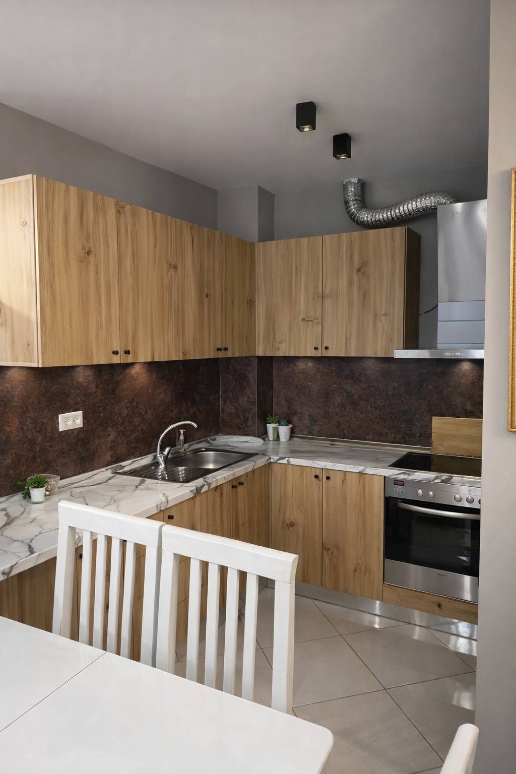 Apartament 3+1 për qera, te Kopshti Botanik, Tiranë.