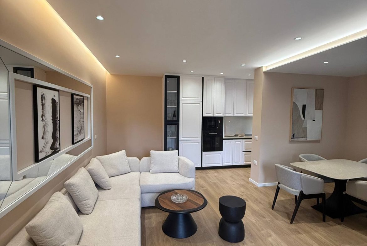 Apartament 2+1& post parkimi për shitje, rruga e Durrësit, Tiranë.