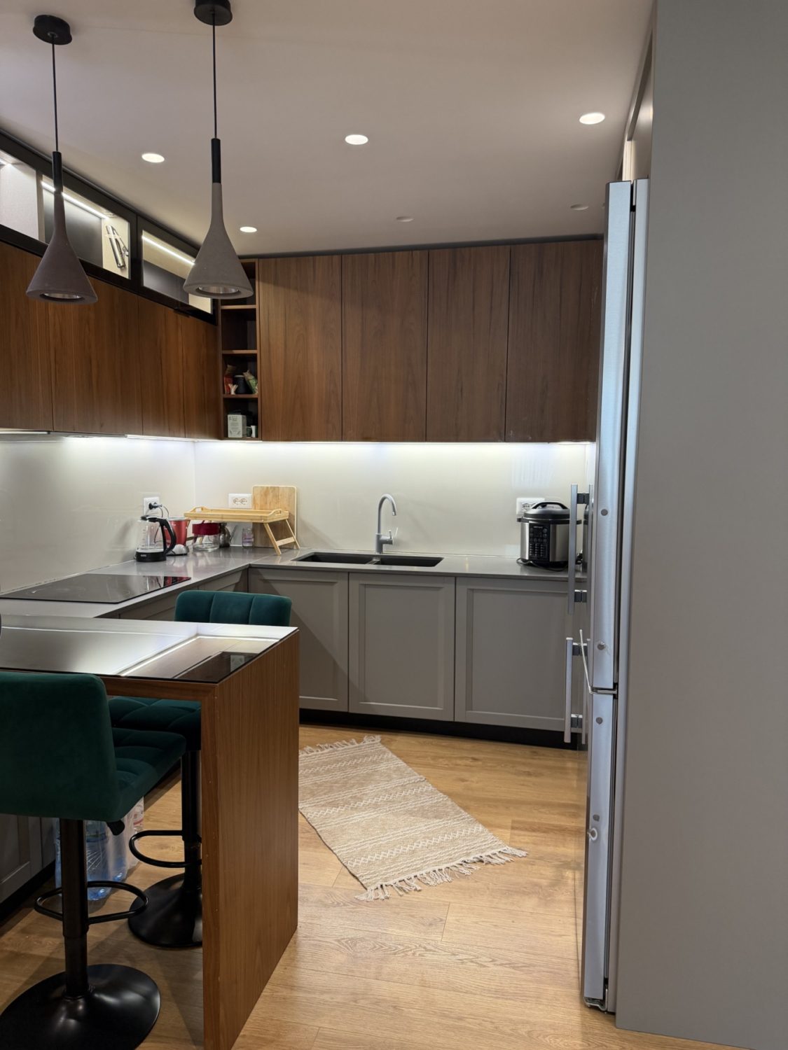 Apartament 3+1 për shitje, përballë Ambasadës Amerikane, Tiranë.