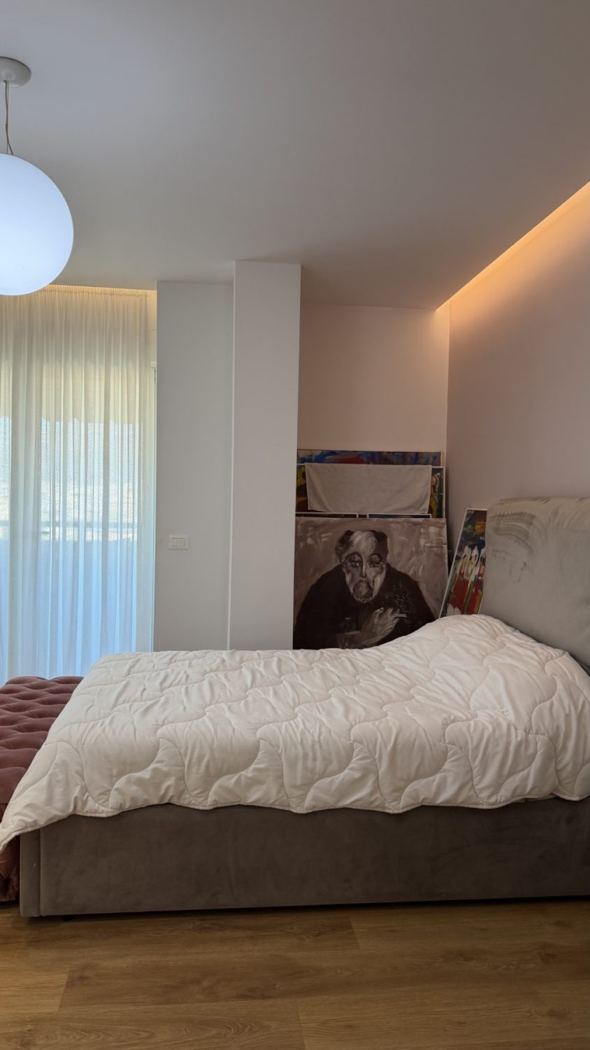 Apartament 3+1 për shitje, përballë Ambasadës Amerikane, Tiranë.