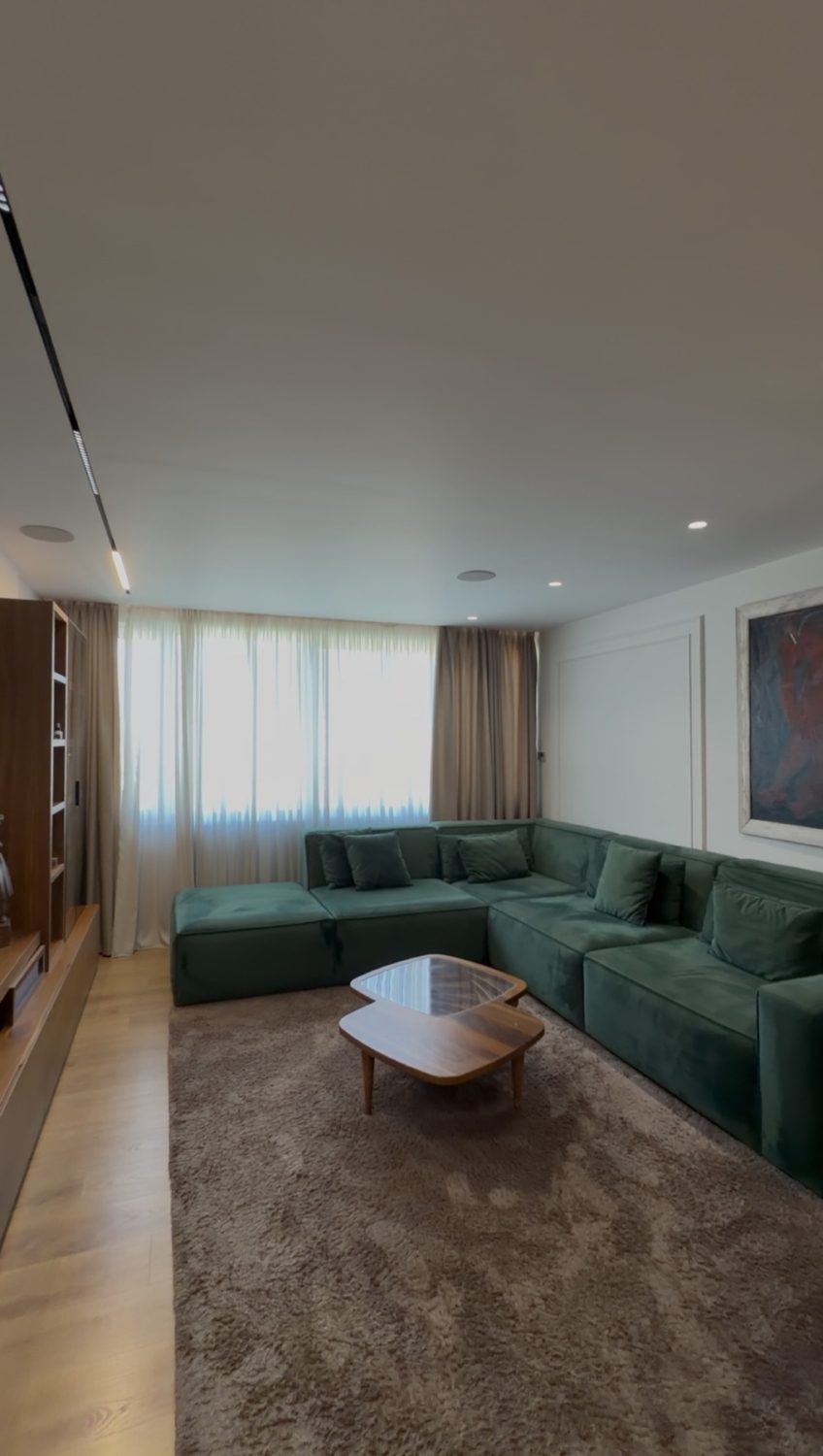 Apartament 3+1 për shitje, përballë Ambasadës Amerikane, Tiranë.