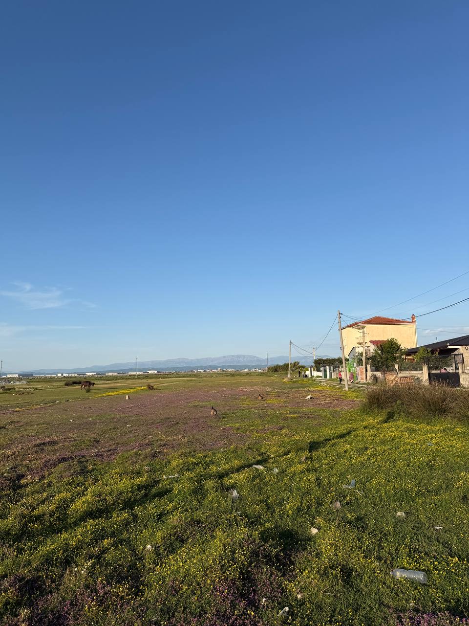 Tokë për shitje, në Porto Romano, Durrës.