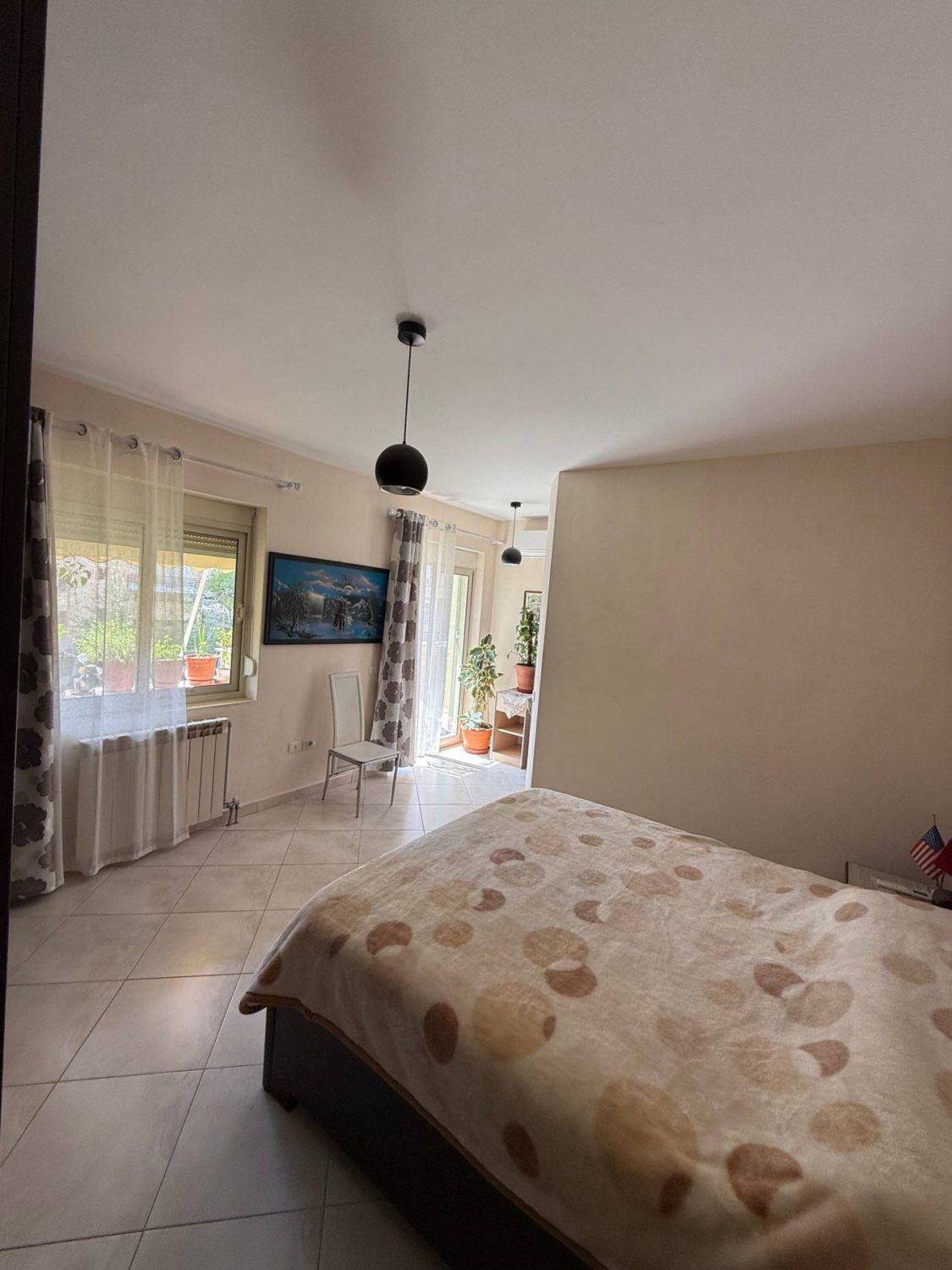 Apartament 2+1 për shitje, pranë Liqenit të Thatë, Tiranë.