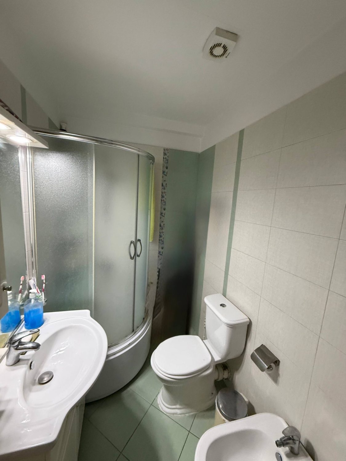 Apartament 2+1 për shitje, pranë Liqenit të Thatë, Tiranë.