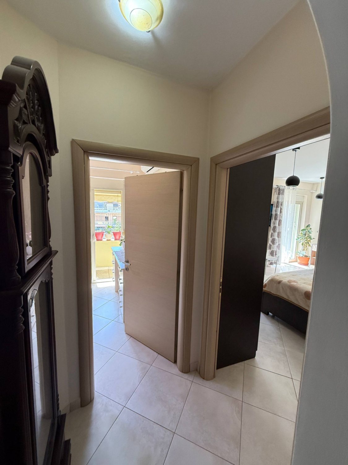 Apartament 2+1 për shitje, pranë Liqenit të Thatë, Tiranë.