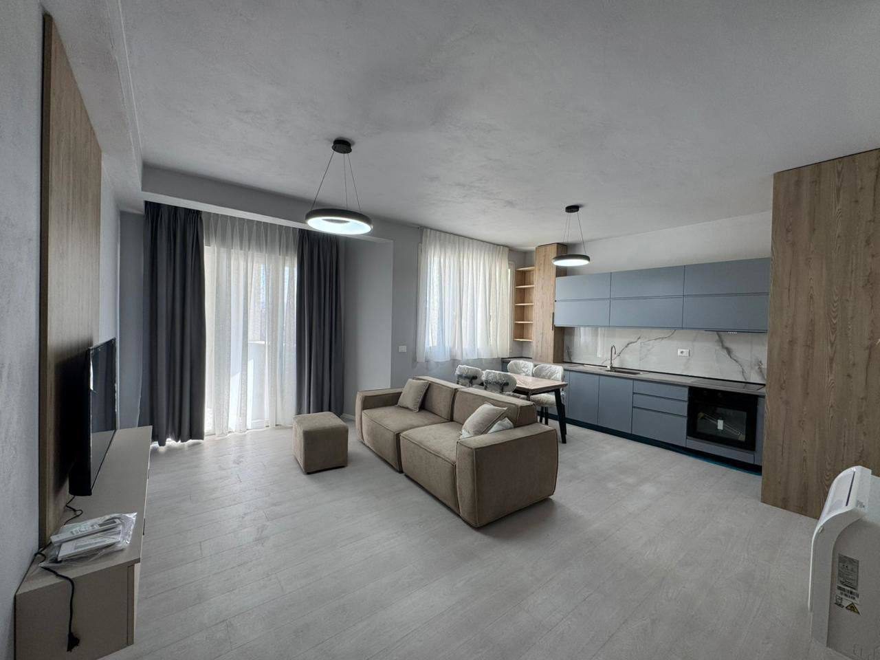 Apartament 2+1 për qera, pranë Green City, Tiranë.