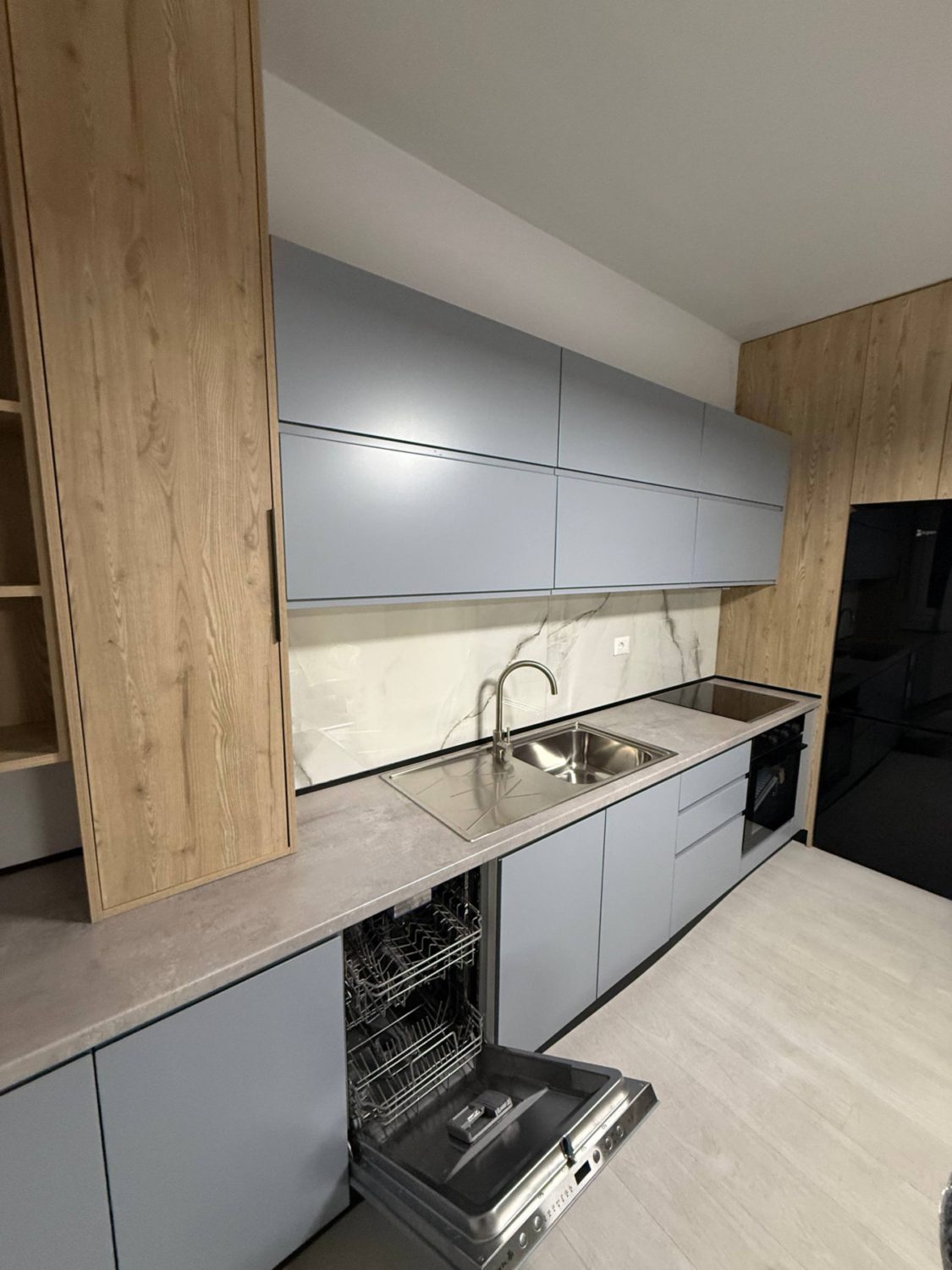 Apartament 2+1 për qera, pranë Green City, Tiranë.
