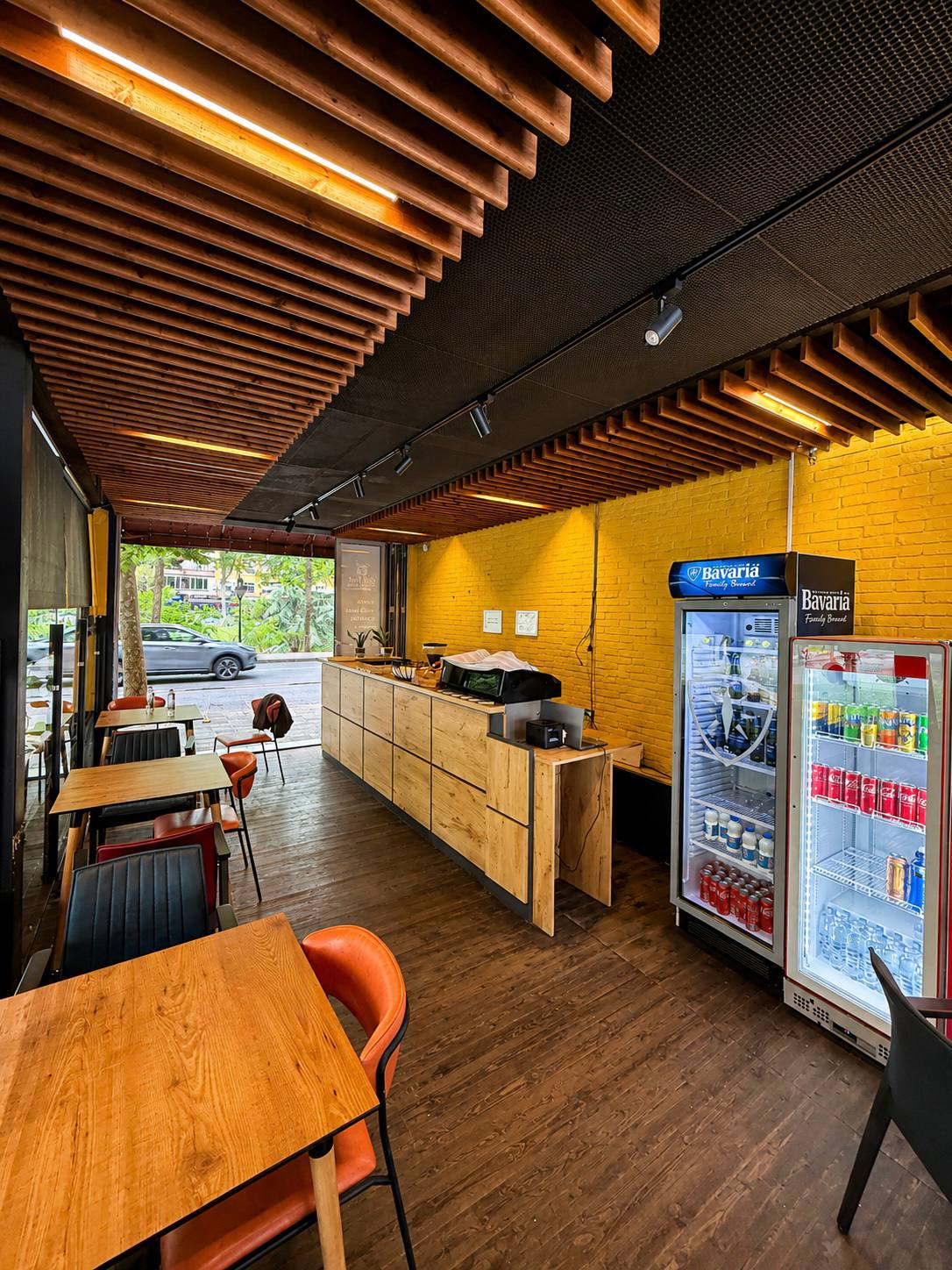 2026-05-23 14.36.53 BIZNES NË SHITJE | BAR / PICERI & FAST-FOOD, Bulevardi i Ri, Tiranë.