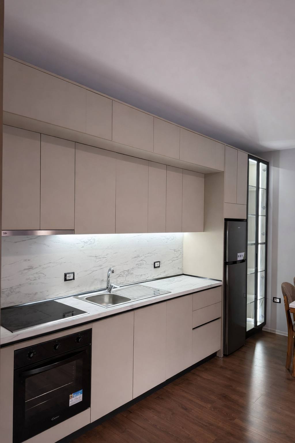 Apartament 1+1 me qera, Bulevardi i Ri, Tiranë.