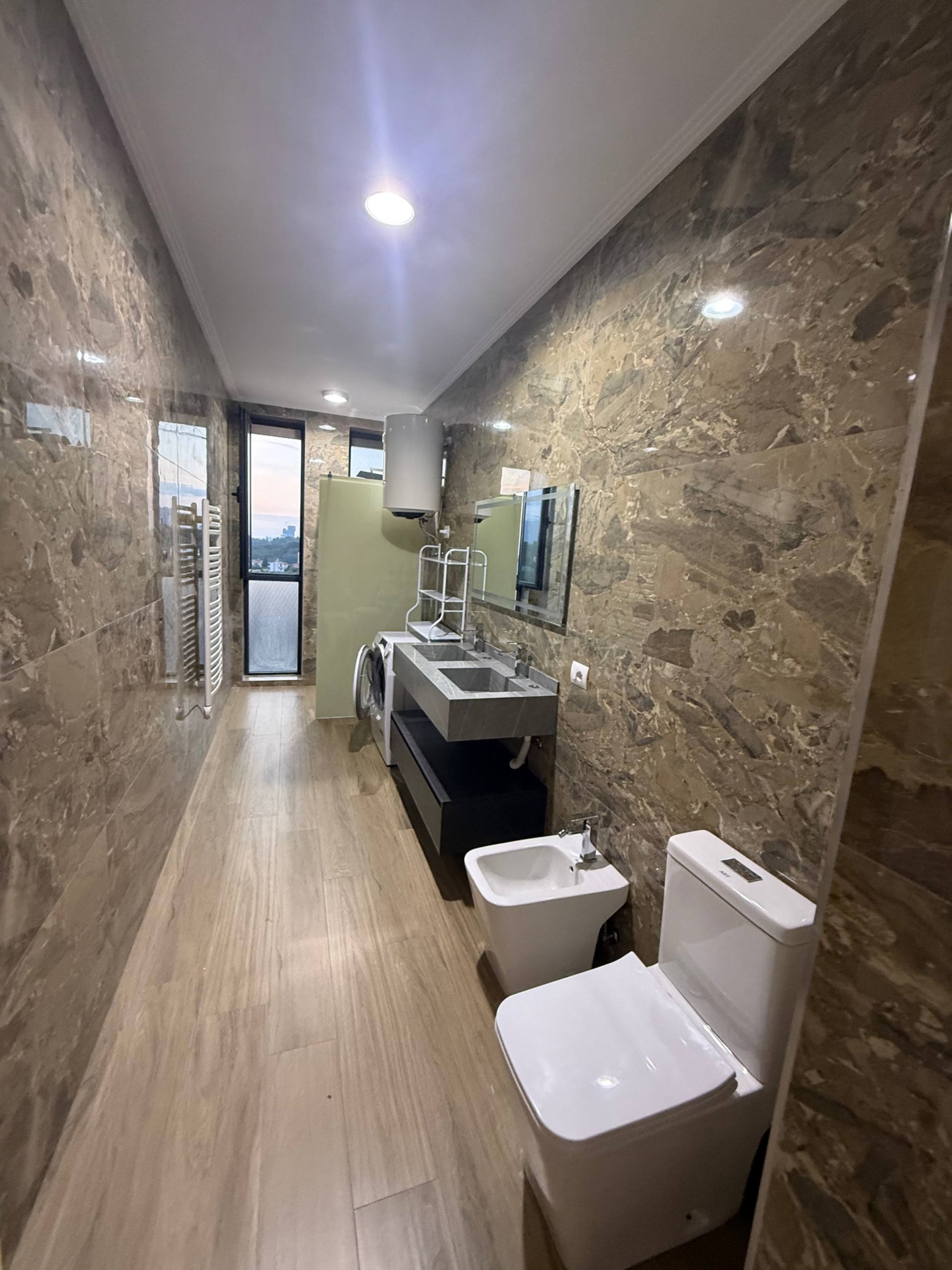 Apartament 2+1+2 në shitje, pranë Vet Hospital, Tiranë.