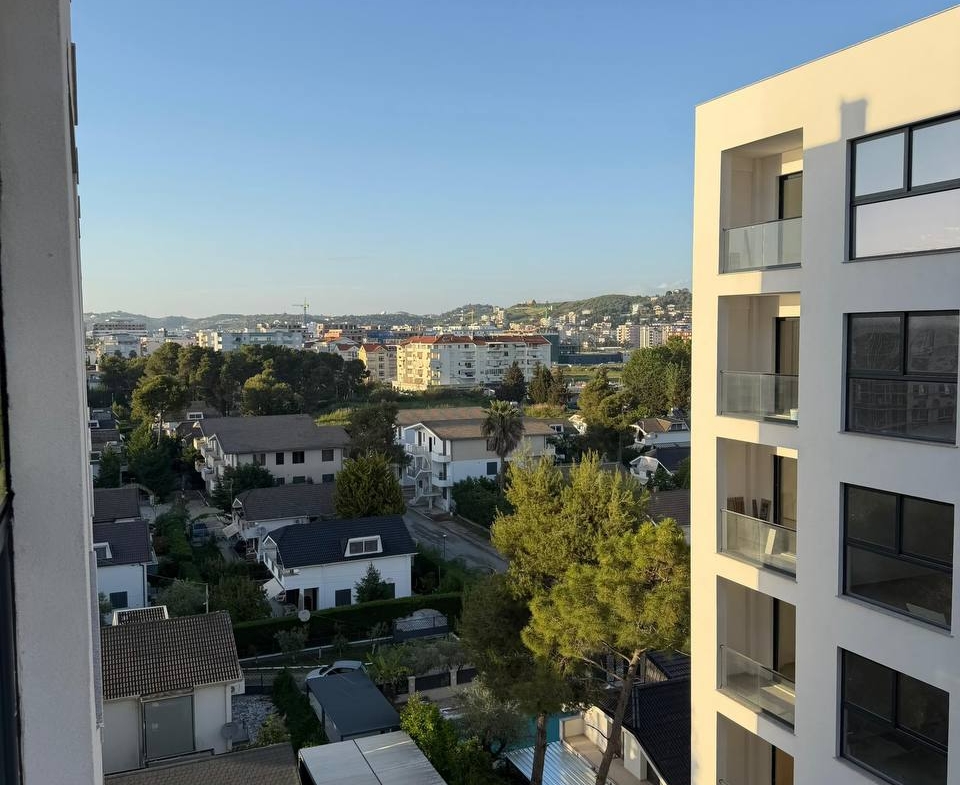 Shitet Apartament 1+1, Liburnia, Golem.