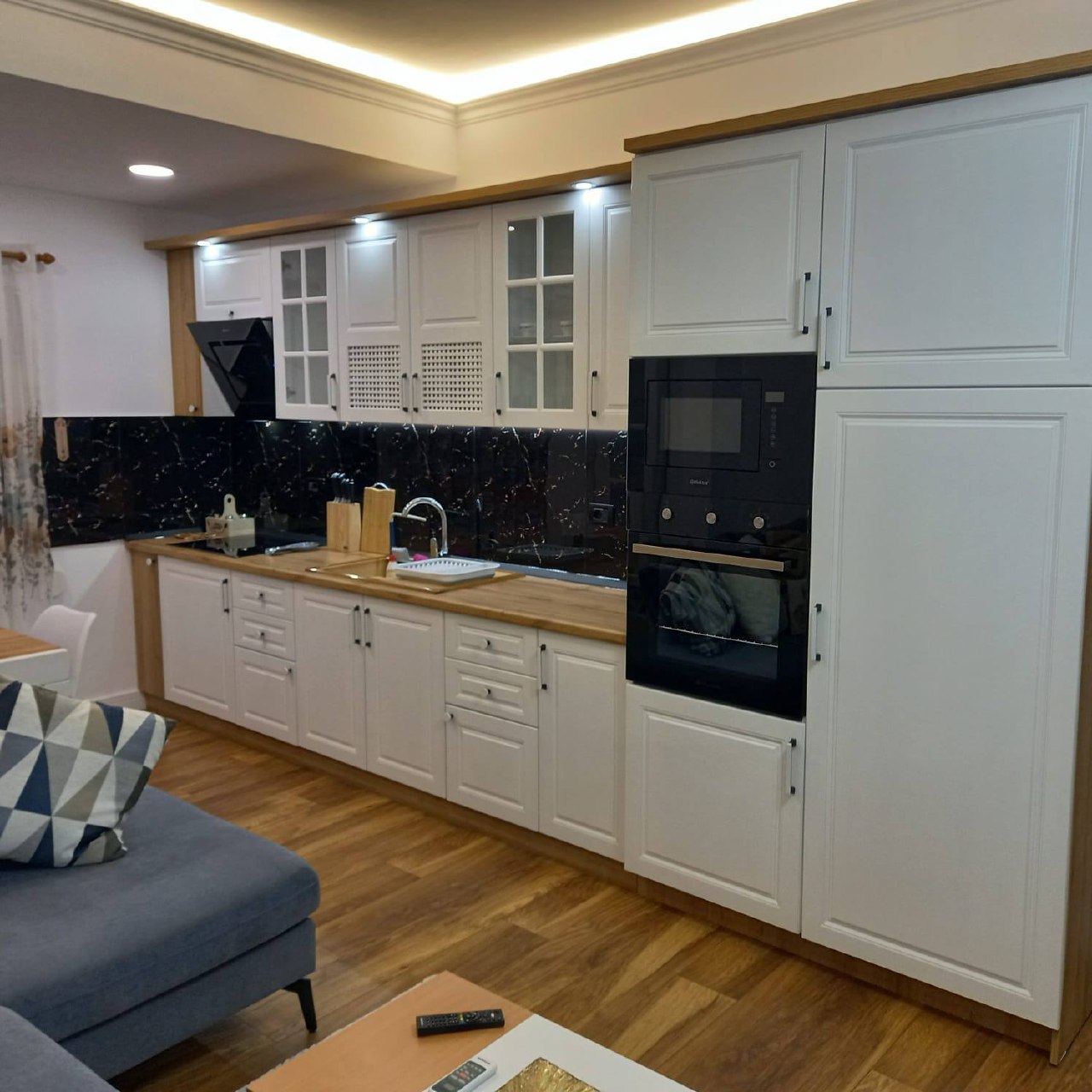 Apartament 1+1 me qera, Bllok, Tiranë.