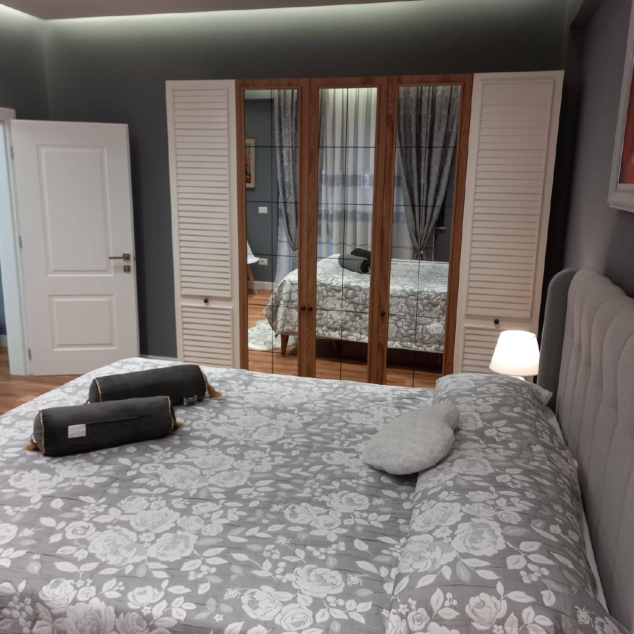Apartament 1+1 me qera, Bllok, Tiranë.