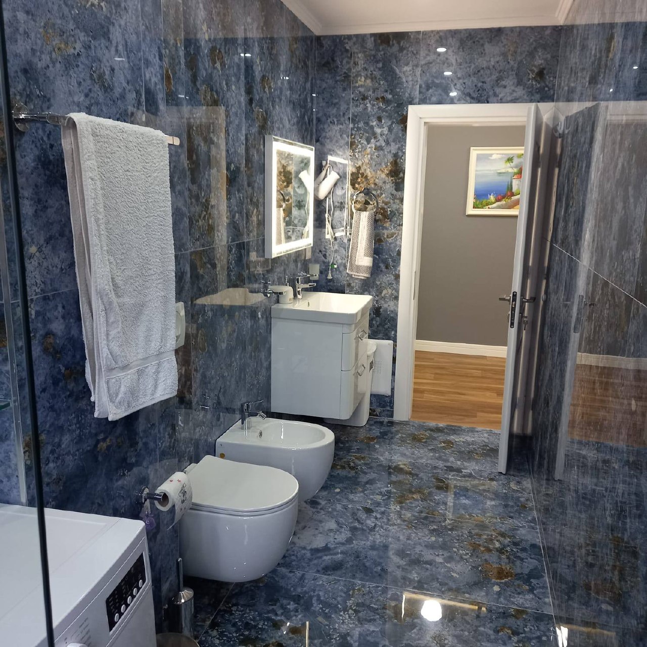 Apartament 1+1 me qera, Bllok, Tiranë.