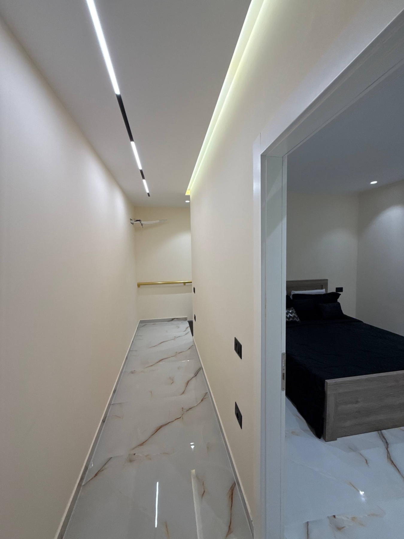 Apartament  2+1 duplex me qera, pranë Ambasadës Amerikane, Tiranë.