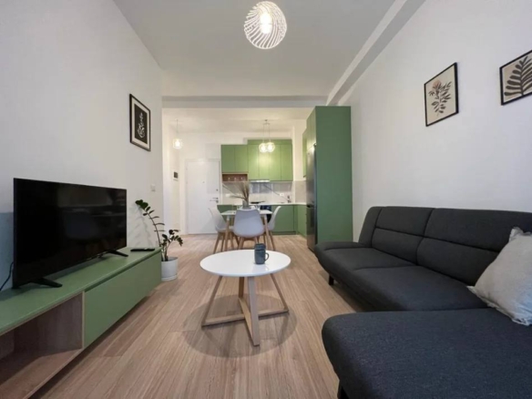 Jepet me qera apartament 1+1, kompleksi Kontakt, Tiranë.