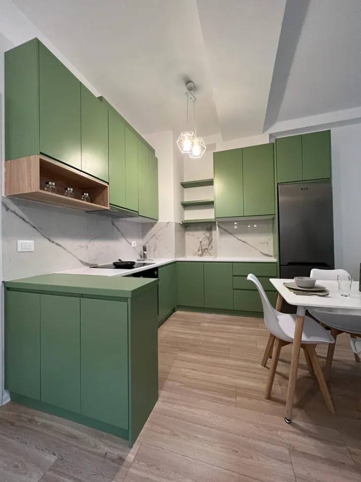 Jepet me qera apartament 1+1, kompleksi Kontakt, Tiranë.