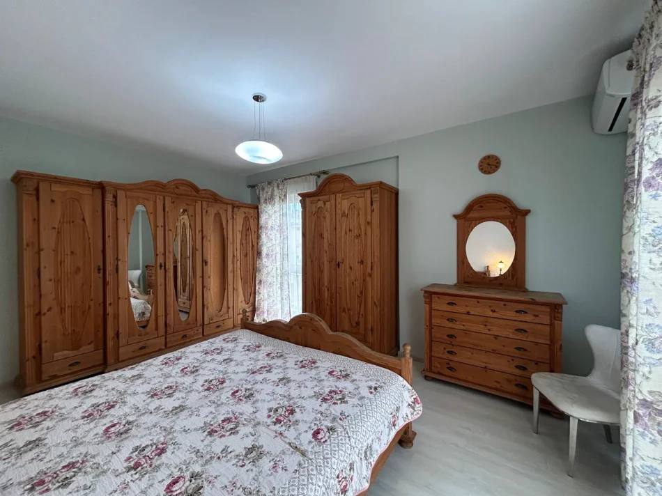 Apartament 3+1 me qera, Jordan Misja, Tiranë.
