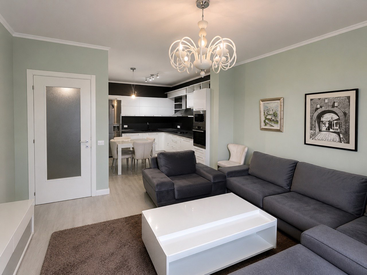 Apartament 3+1 me qera, Jordan Misja, Tiranë.