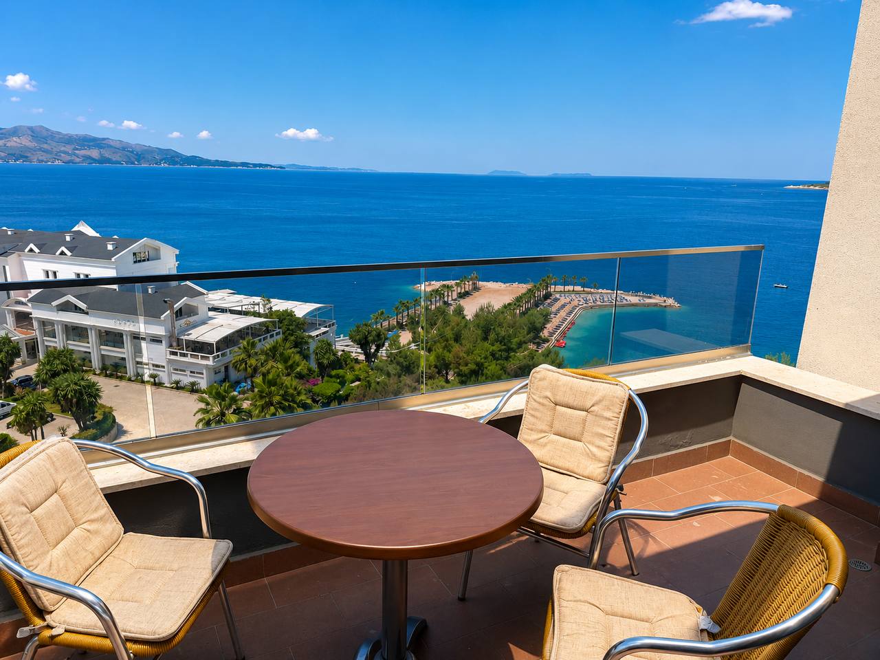Apartament 1+1 për shitje, pranë Santa Quaranta, Sarandë.