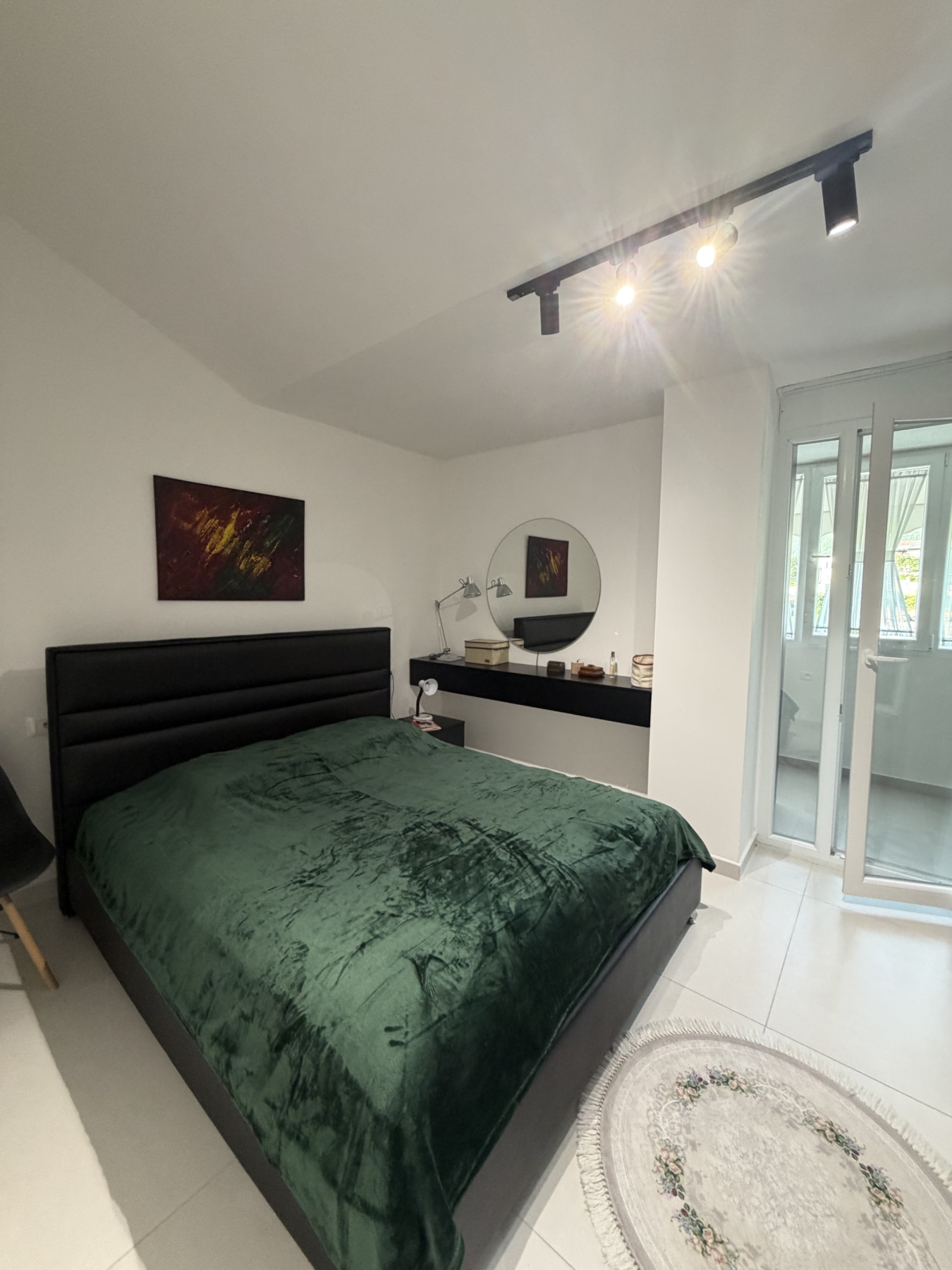 Apartament 1+1 për shitje, në Fresk, Tiranë.