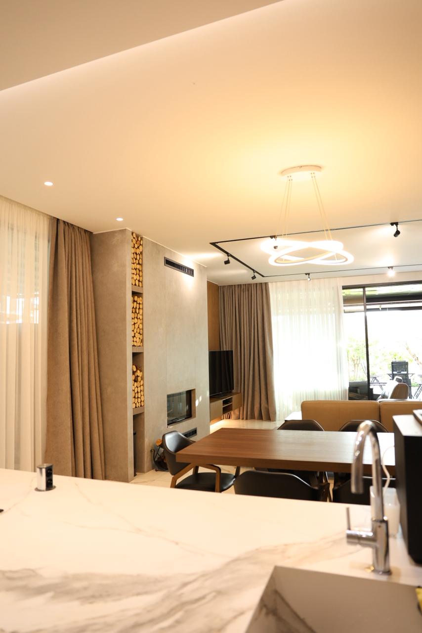 Vilë për shitje, te Mandarine Drive Luxury Living, Tiranë.