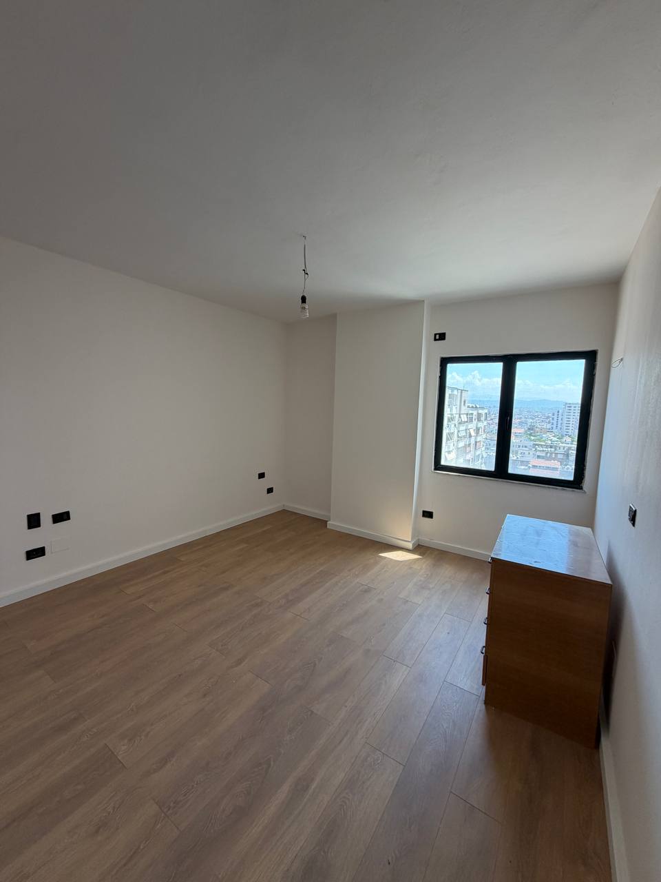 Apartament 2+1 për shitje, te Markata, Durrës.