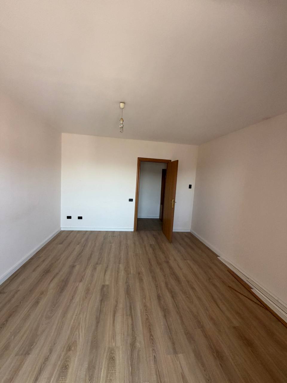 Apartament 2+1 për shitje, te Markata, Durrës.