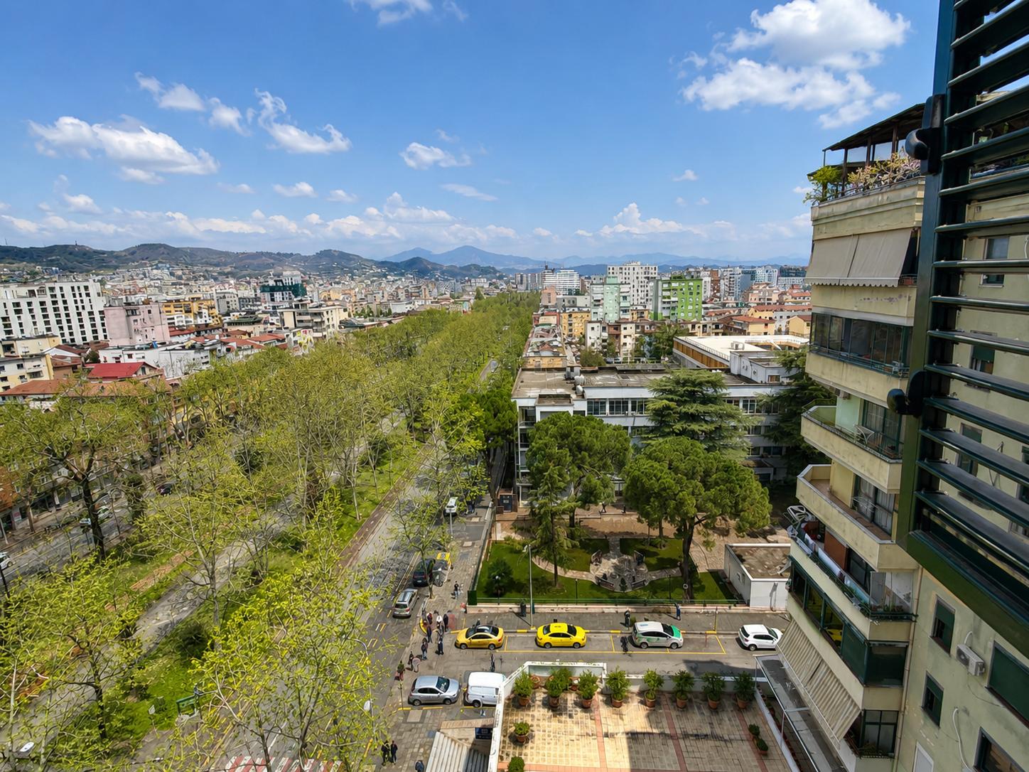 Apartament 3+1 për shitje, te Ish-Ekspozita, Tiranë.