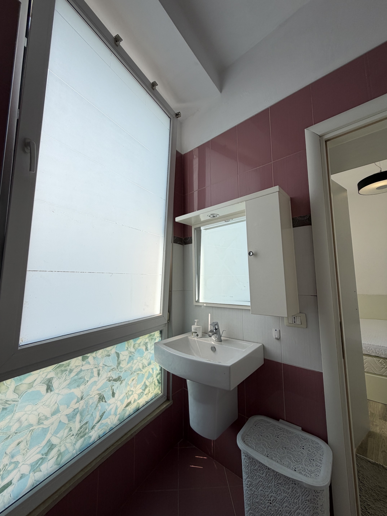 Apartament 3+1 për qera, te Kodra Diellit 1, Tiranë.