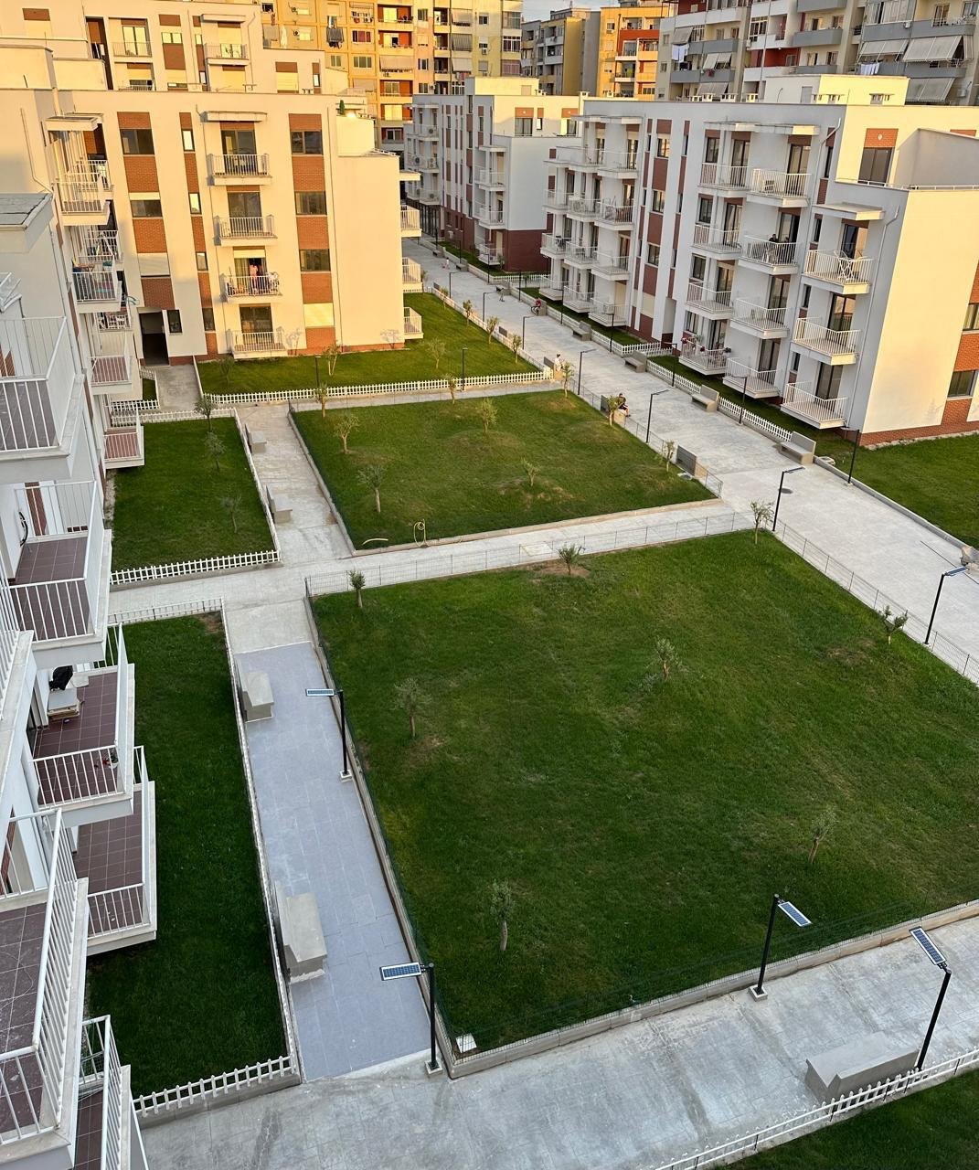 Apartament 2+1 me verandë 42 m² në shitje në Astir, Tiranë.