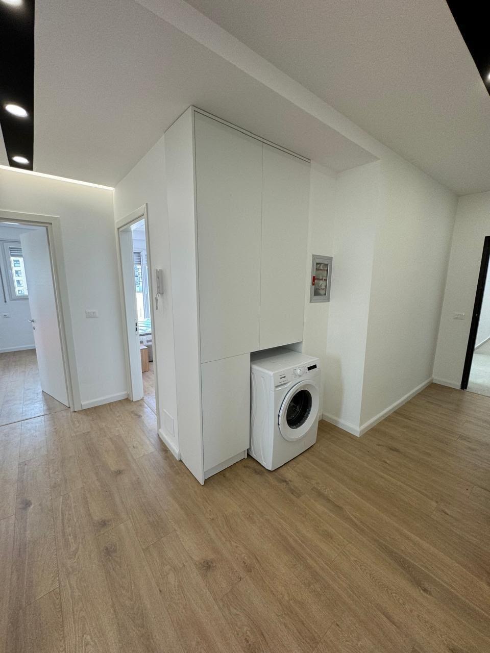 Apartament 2+1 me verandë 42 m² në shitje në Astir, Tiranë.