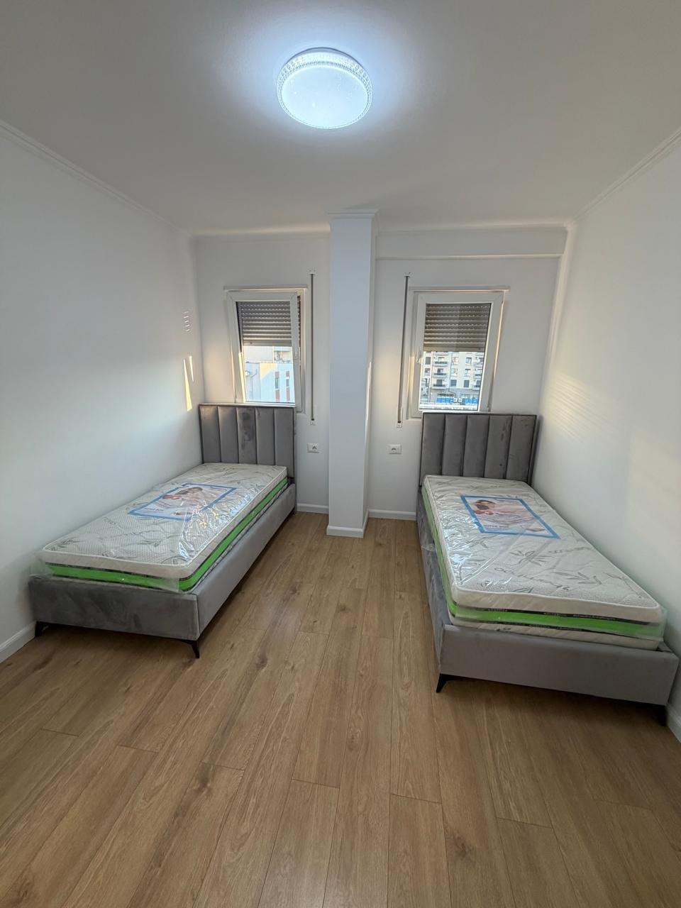 Apartament 2+1 me verandë 42 m² në shitje në Astir, Tiranë.