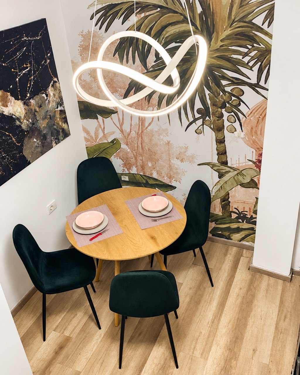 Apartament 1+1 për qera, te Stacioni Trenit, Tiranë.