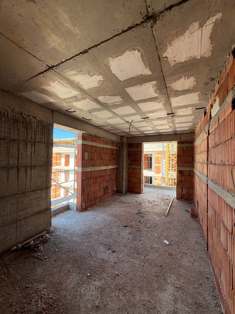 Apartament 1+1 për shitje, te kompleksi Vienna, Golem.